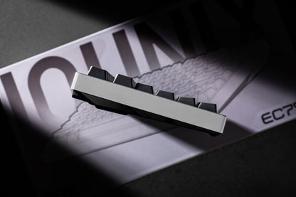 IQUNIX EC75 Hall Effect keyboard side profile