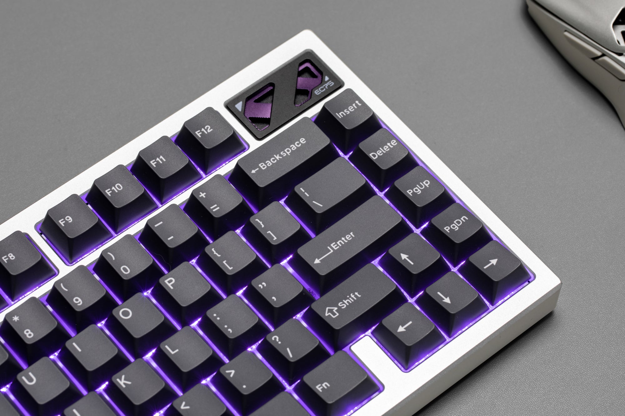 IQUNIX EC75 Hall Effect Gaming Keyboard keyboard image