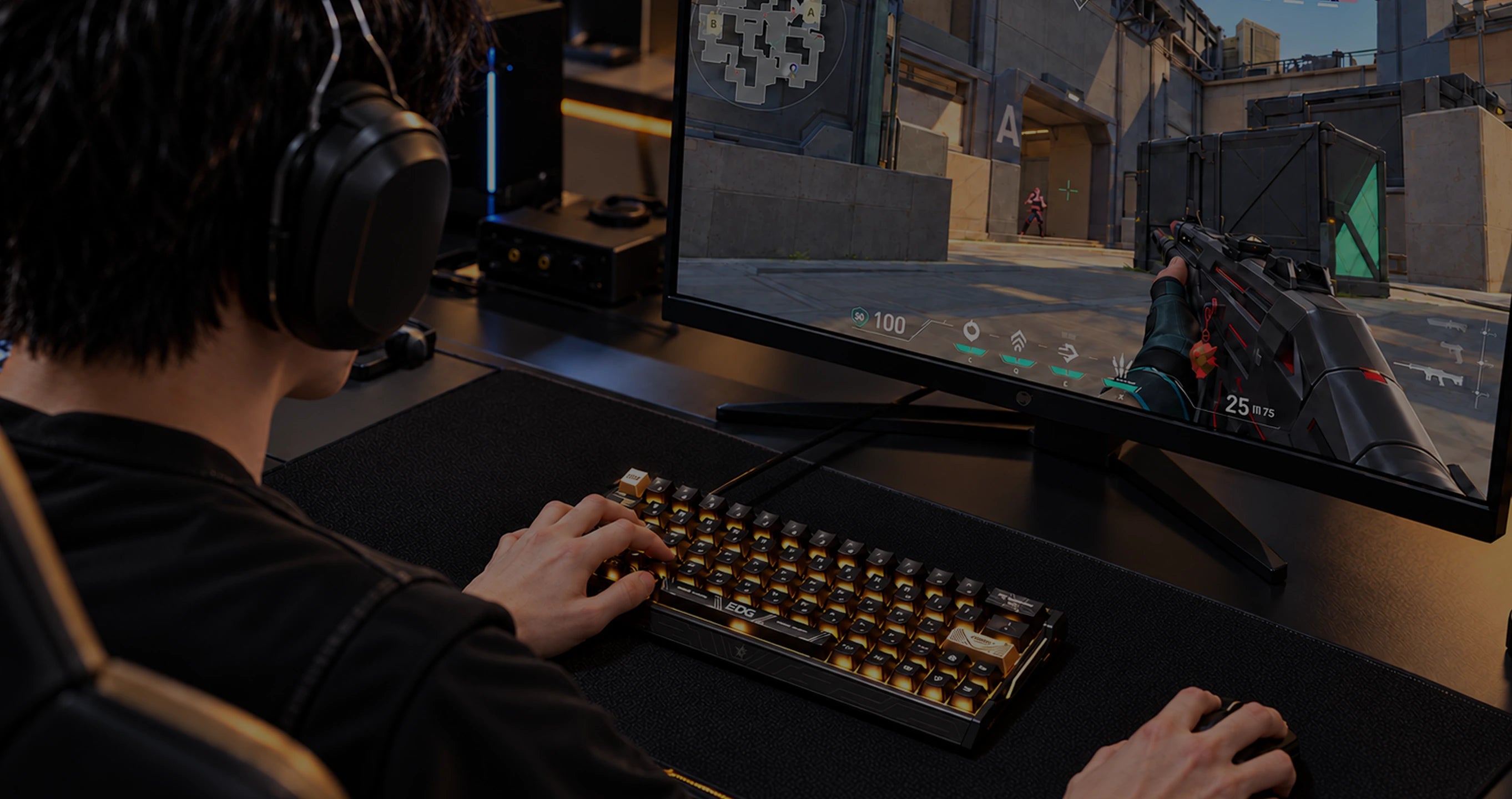 EDG player testing the EV63 keyboard in VALORANT